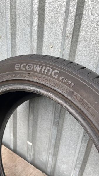 Шины б/у 225 45 R17 Kumho Ecoving ES31 265021 фото