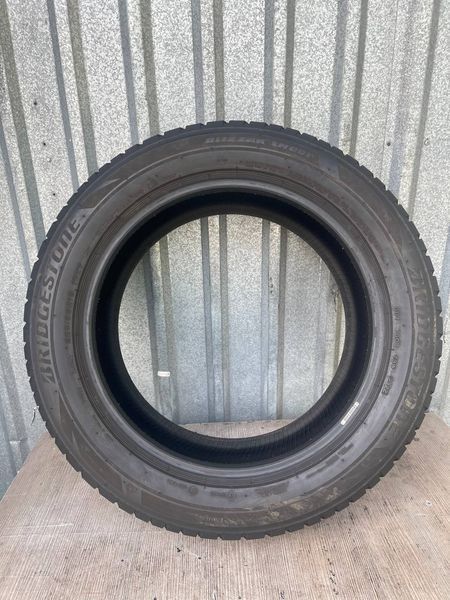 Шины б/у 225/55 R18 Bridgestone Blizzak LM001 250363 фото