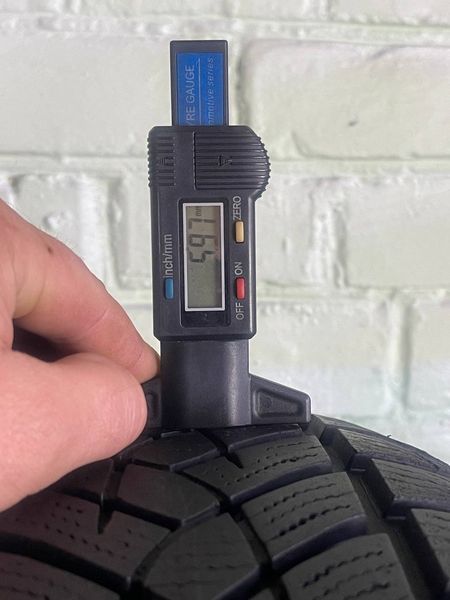 Шины б/у 215/65 R17 GoodYear UltraGrip Performance Gen-2 251566 фото