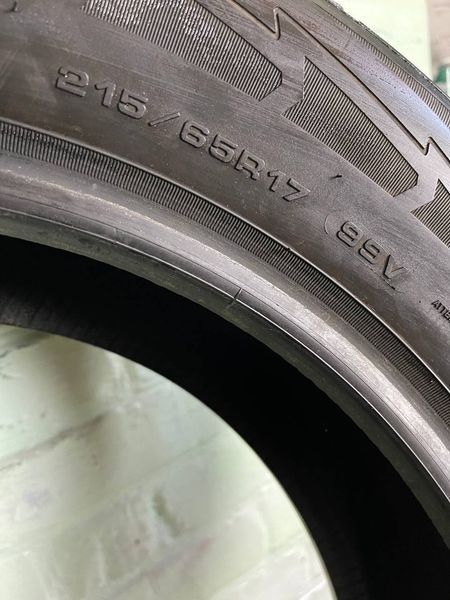 Шины б/у 215/65 R17 GoodYear UltraGrip Performance Gen-2 251566 фото