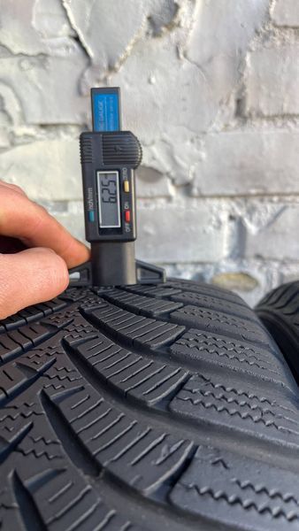 Шини б/в 205 55 R16 Hankook Winter Icept RS2 267040 фото
