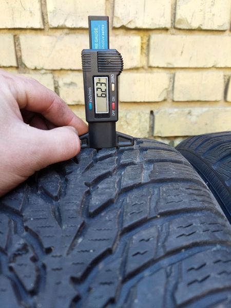 Шины б/у 215 60 16 Nokian WR Snowproof 251475 фото