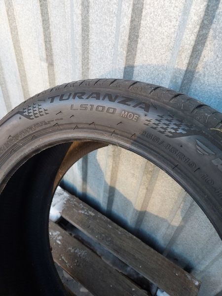 Шины б/у 255 45 R19 Bridgestone Touranza LS100 rft 241498 фото