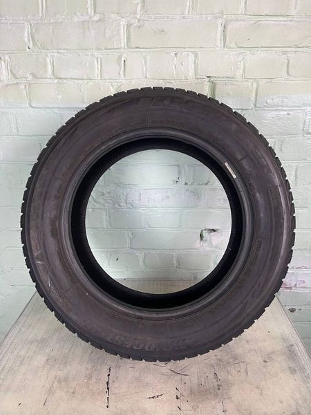 Шини б/в 235/55 R17 Bridgestone Blizzak LM32 241844 фото