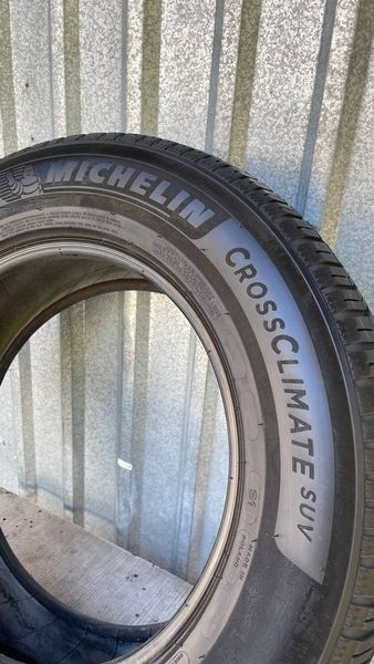 Шины б/у 225 65 R17 Michelin CrossClimate suv 265027 фото