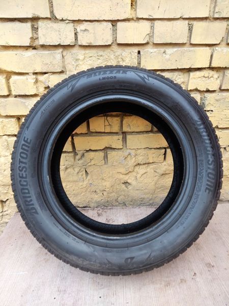 Шины б/у 205 55 16 Bridgestone Blizak LM005 241693 фото