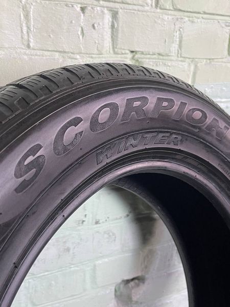 Шины б/у 215/65 R17 Pirelli Scorpion Winter 251687 фото