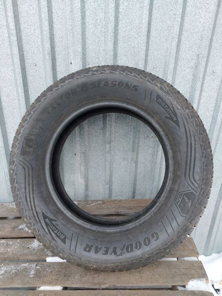 Шини б/у 255 60 R18 GoodYear Vector4Season Gen2 241525 фото