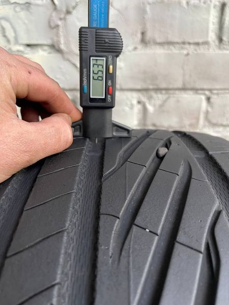 Шины б/у 235/40 R18 Uniroyal RainSport 5 265494 фото