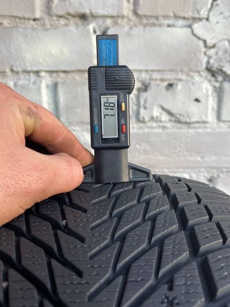 Шины б/у 255 45 R19 Goodyear UltraGrip Performance 3 267413 фото