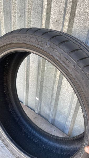Шини б/в 205/40 R18 Dunlop Sport Maxx RT RFT 263183 фото