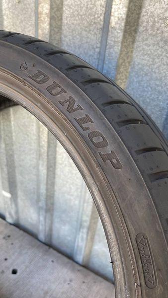 Шини б/в 205/40 R18 Dunlop Sport Maxx RT RFT 263183 фото