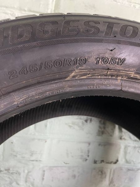 Шины б/у 245/50 R19 Bridgestone Blizzak LM001 RFT 240399 фото